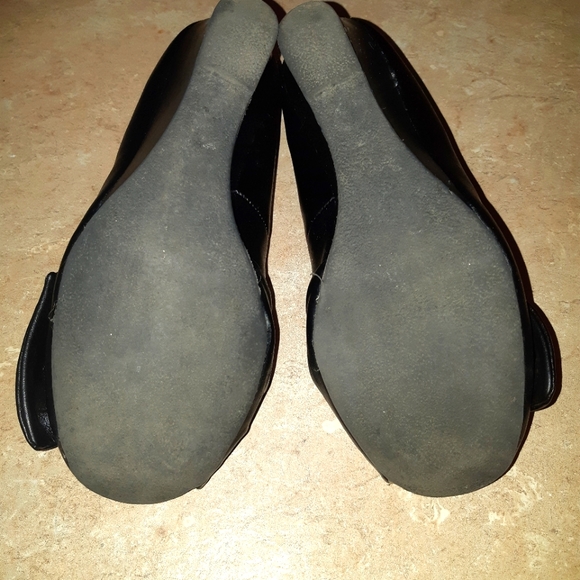 Report Black Wedge Heels with Bow - Picture 4 of 10